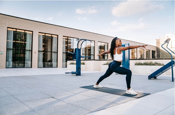 Piazza outdoor fitness equipment