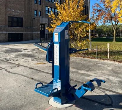 Milwaukee School park equipment